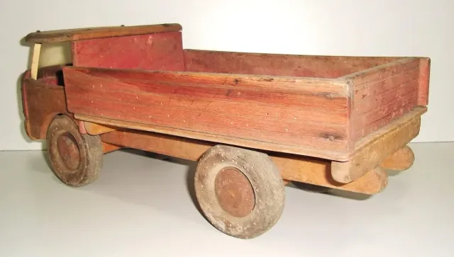 CAMIÓN DE MADERA JUGUETES DEJOU DE 43 CM DE LARGO