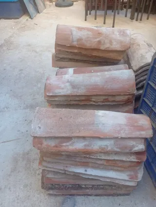Tejas antiguas de barro