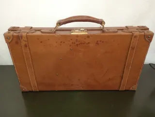 Maletín para Pistola,visor,cañones,munición etc...