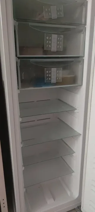 Congelador vertical Liebherr cajones