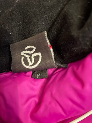 Plumas Ternua Negro y Rosa