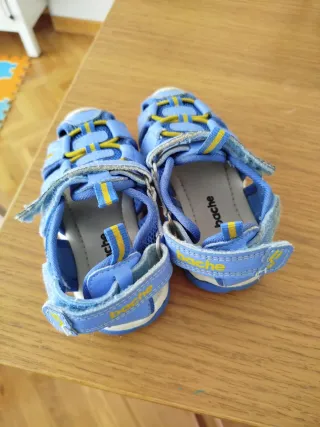 Sandalias deportivas niño talla 23