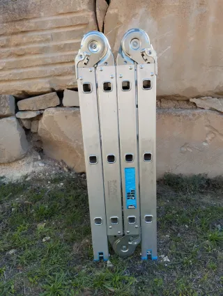 Escalera multiusos plegable aluminio