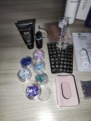 Offerta prodotti misti per unghie+omaggio