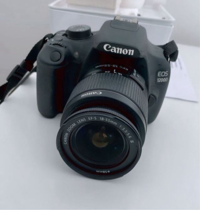 Cámara Canon EOS 1200D + Lente 18-55mm