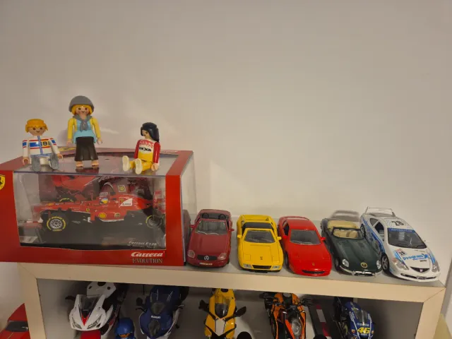 Maquetas coches 1:43 y 1:38
54 unidades