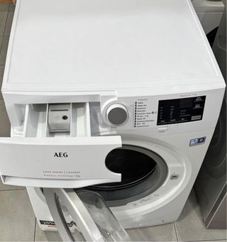 LAVADORA DE CARGA FRONTAL MARCA AEG DE 8 KILOS