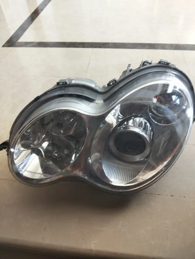 Faro Izquierdo Mercedes C220 Sport 2007