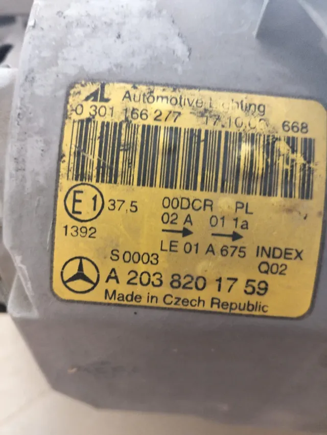 Faro Izquierdo Mercedes C220 Sport 2007