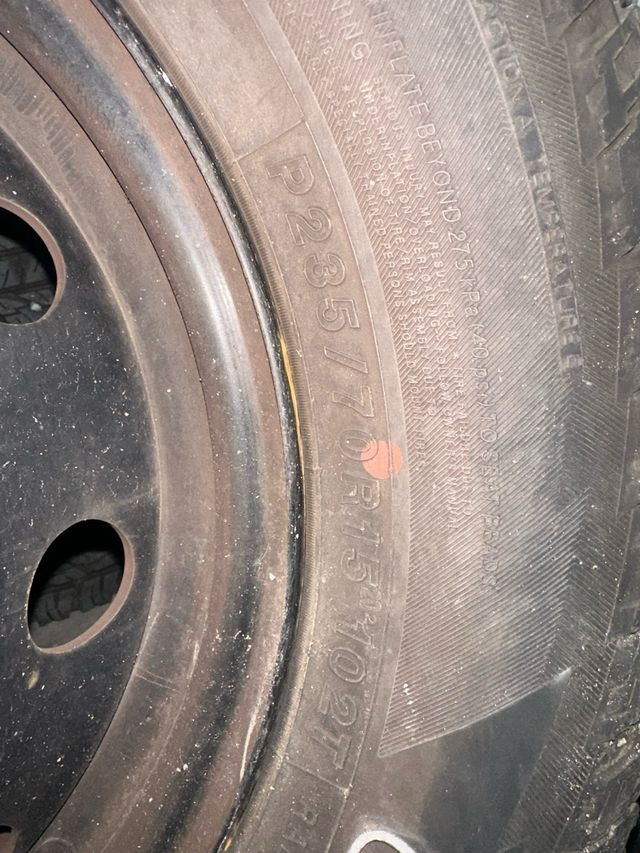 Neumático Yokohama Geolandar A/T 235/70/15