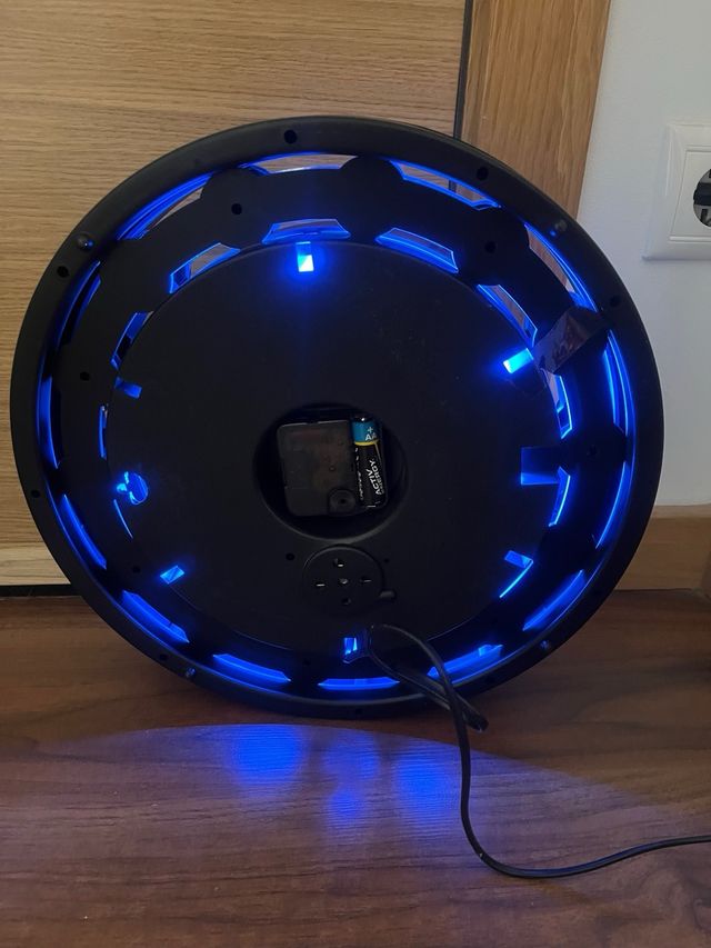 Reloj de Pared con Rodamiento y Luces LED