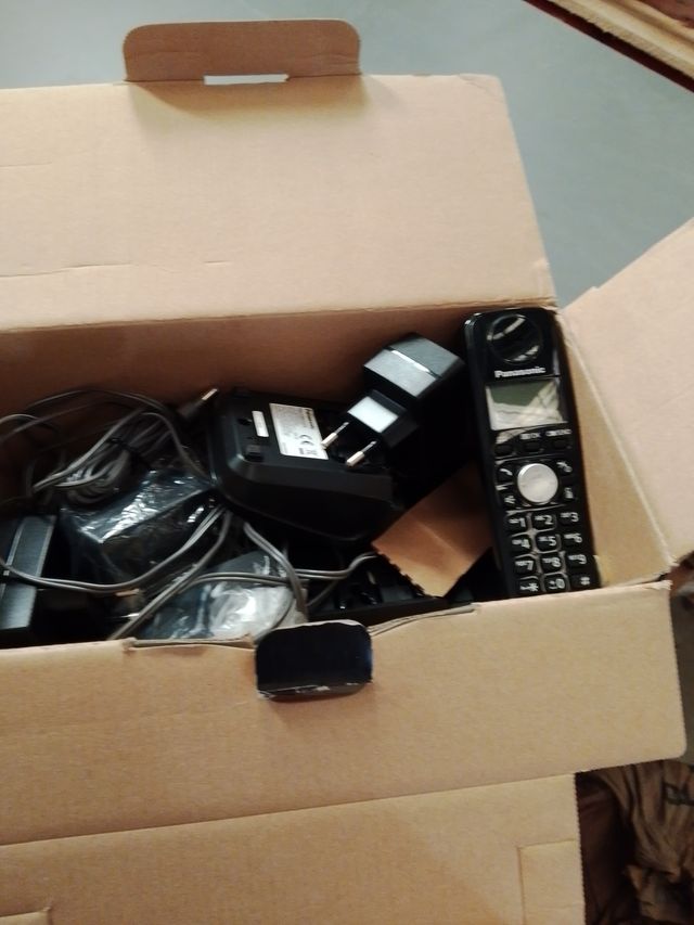 Teléfono Inalámbrico Panasonic GSM DECT