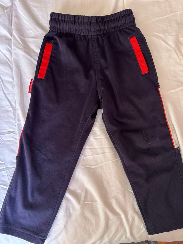 Pantalón chándal Talla 2 Salesianos