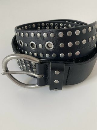 Cinturón Marc O'Polo cuero negro tachuelas