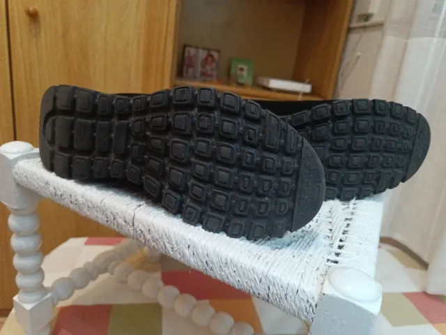 Deportivas Skechers Negras, mujer Talla 39.5.