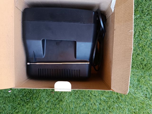 Mini TV Roadstar TV-412 con Radio Vintage