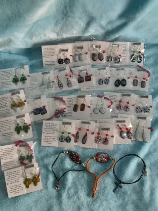 Lote 27 p. Pendientes artesanos esmalte al fuego