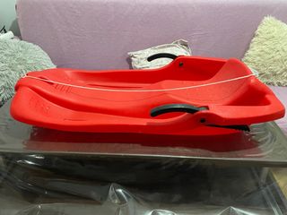 Trineo de Nieve Rojo