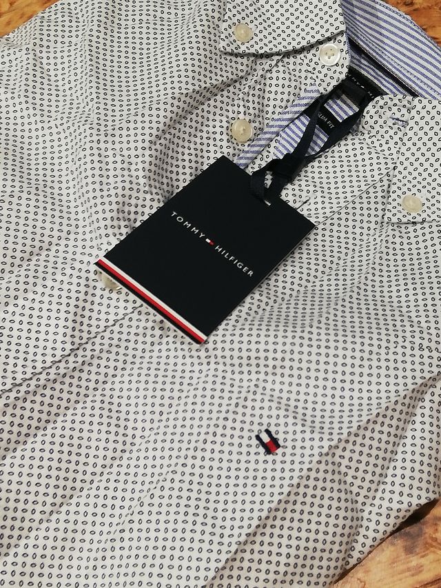 Camisa Tommy Hilfiger Talla XL.