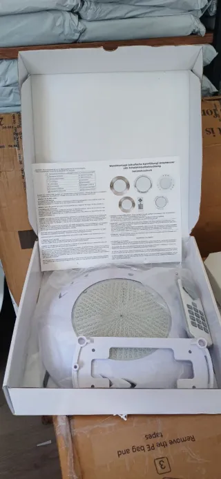 Luci LED subacquee multicolori