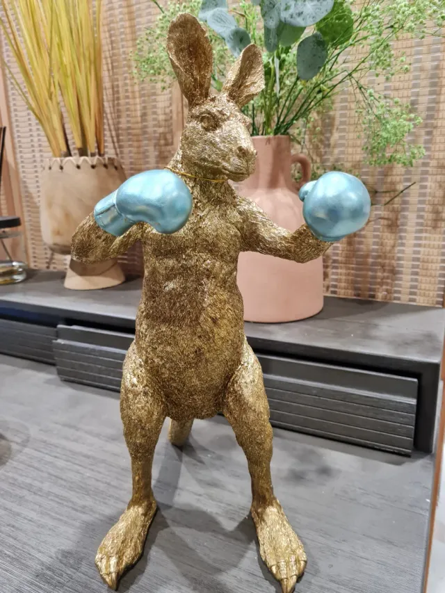 Figura Canguro Boxeador Dorado.