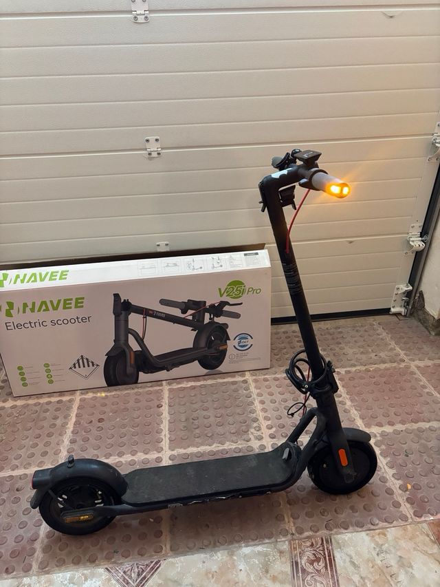 Patinete Eléctrico Navee V25i Pro