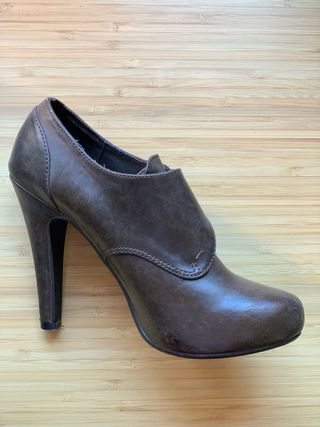 Botines marrones Stradivarius