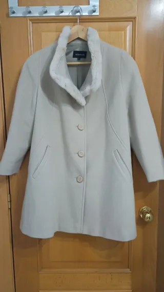 Abrigo Beige Talla L