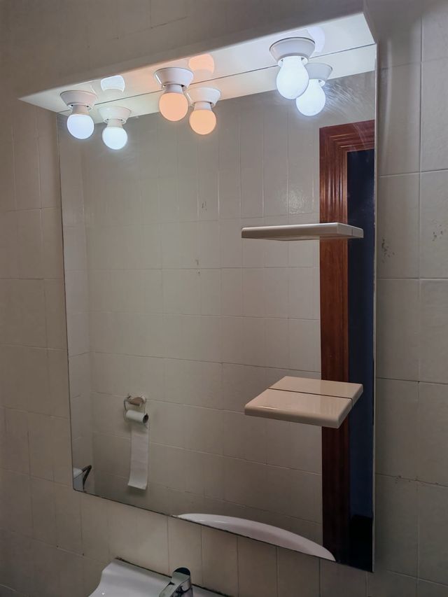 Espejo de baño con luces