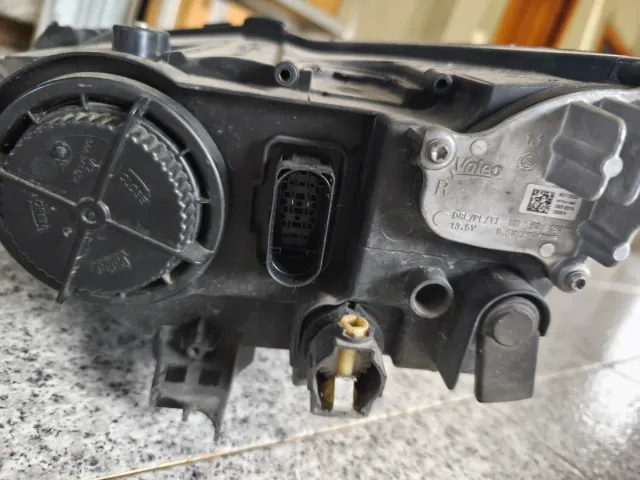 Faro Delantero Derecho Seat León 2018