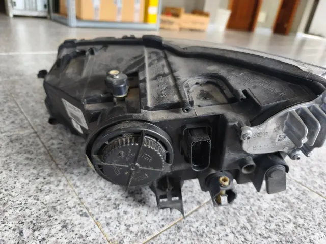 Faro Delantero Derecho Seat León 2018