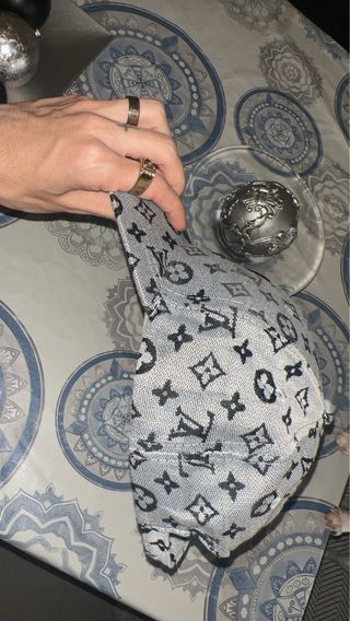 Gorra Louis Vuitton Gris