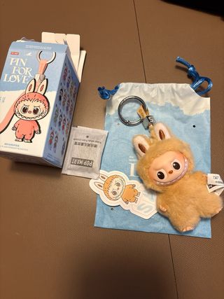 Labubu Pin for Love POP MART N-Z - lettera S 