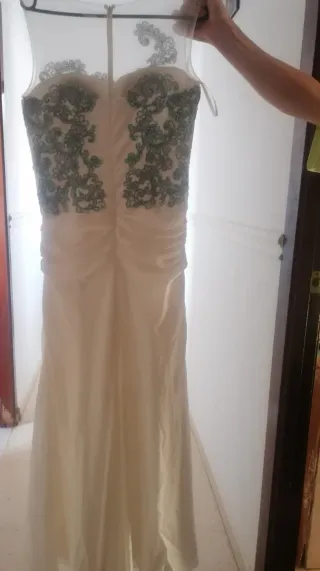 Vestido largo beige claro y verde con cremallera