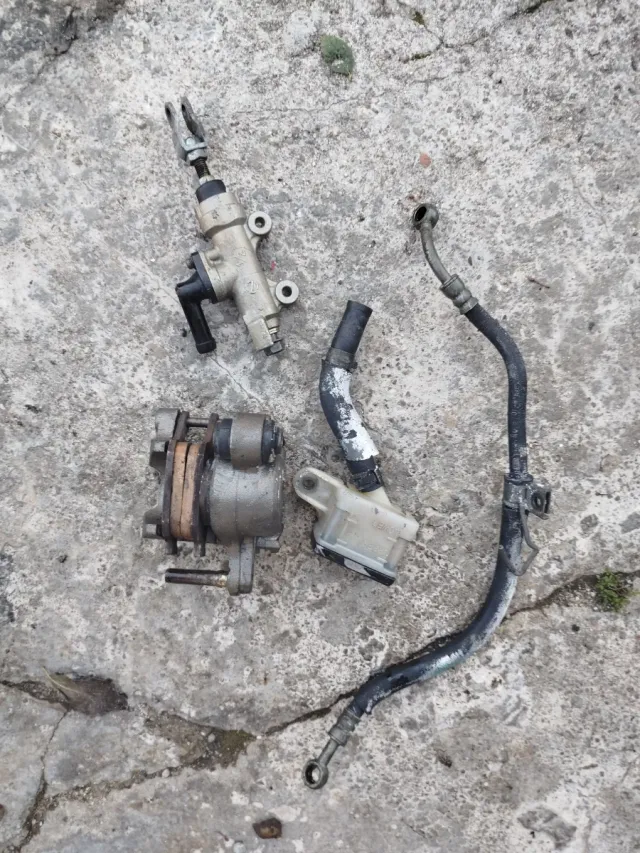 Freno Trasero Honda NX 650 Dominator