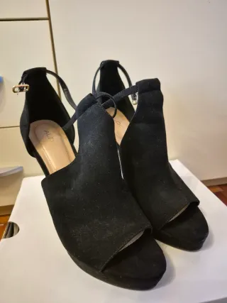 Scarpe con tacco nere