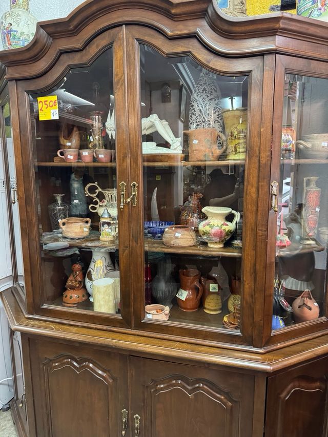 Vitrina Antigua Madera y Cristal