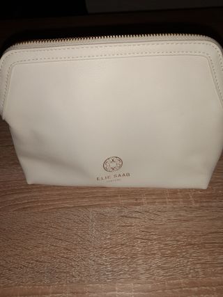 Pochette trucco Elie Saab