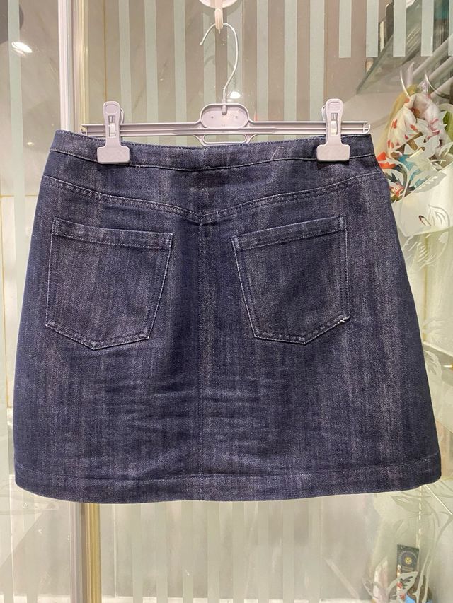 Falda vaquera con estrellas. Talla M elástica