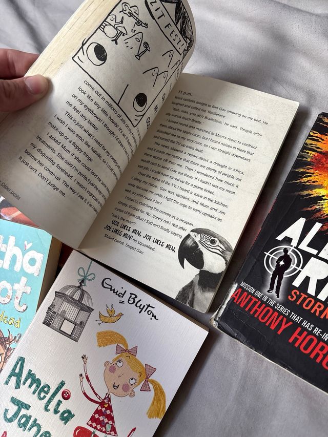 LWTO / Coraline / Joe Cowley / Alex Rider, etc...