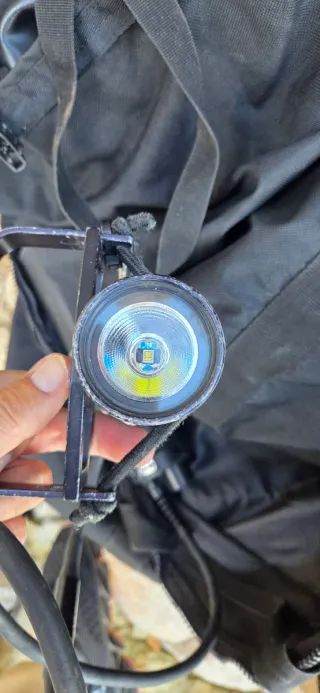 Linterna profesional de buceo 4700 lúm.....