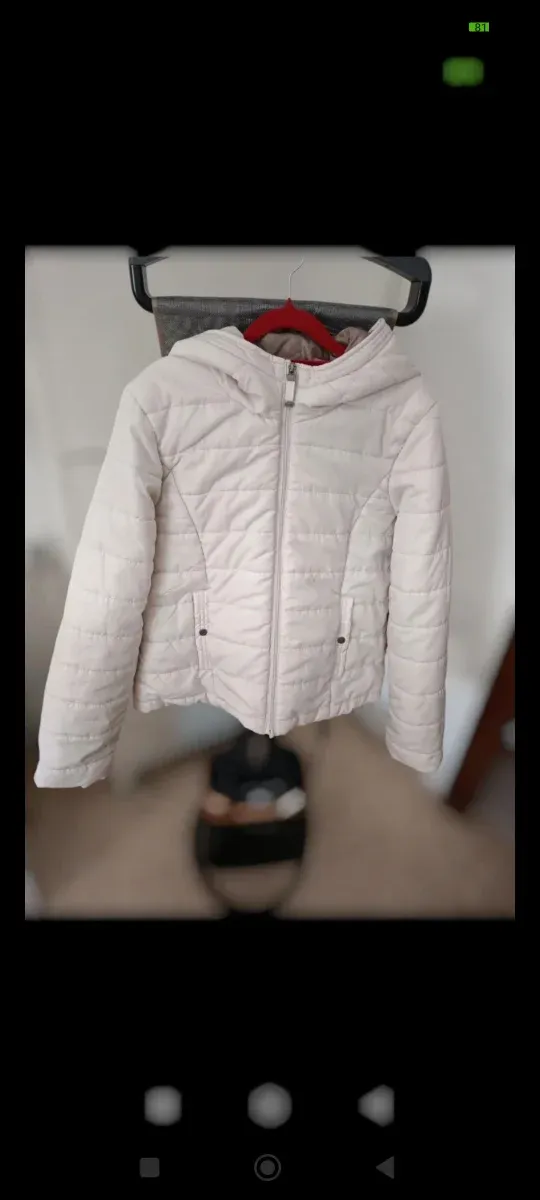 Parka acolchada beige