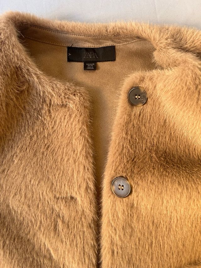 Abrigo pelo sintético ZARA mujer