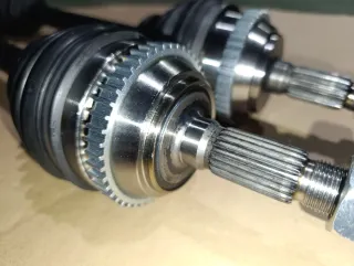 Palieres reforzados Saxo/106 caja MA.