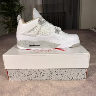 Jor݉dan 4 White Oreo Talla 42