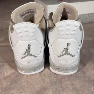 Jor݉dan 4 White Oreo Talla 42