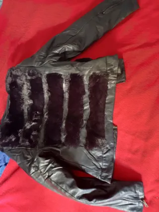 Cazadora polipiel y pelo guateada