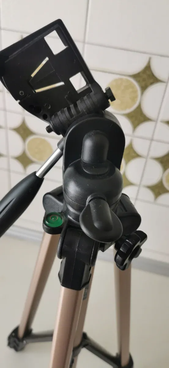 Trípode para fotos y vídeos