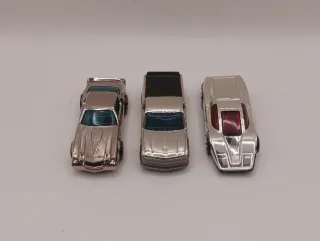 3 Hot Wheels Mattel