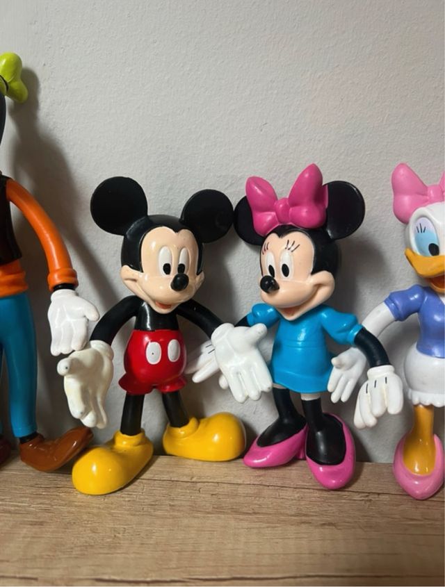 Muñecos goma Mickey, Goofy, Daisy, Minnie, Pluto,